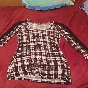 Long lace sleeve shirt